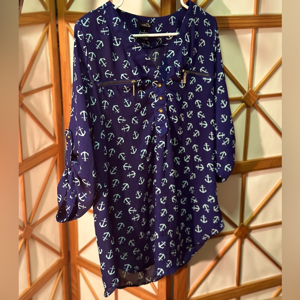 Rue 21 | Light weight blue anchor dress shirt M